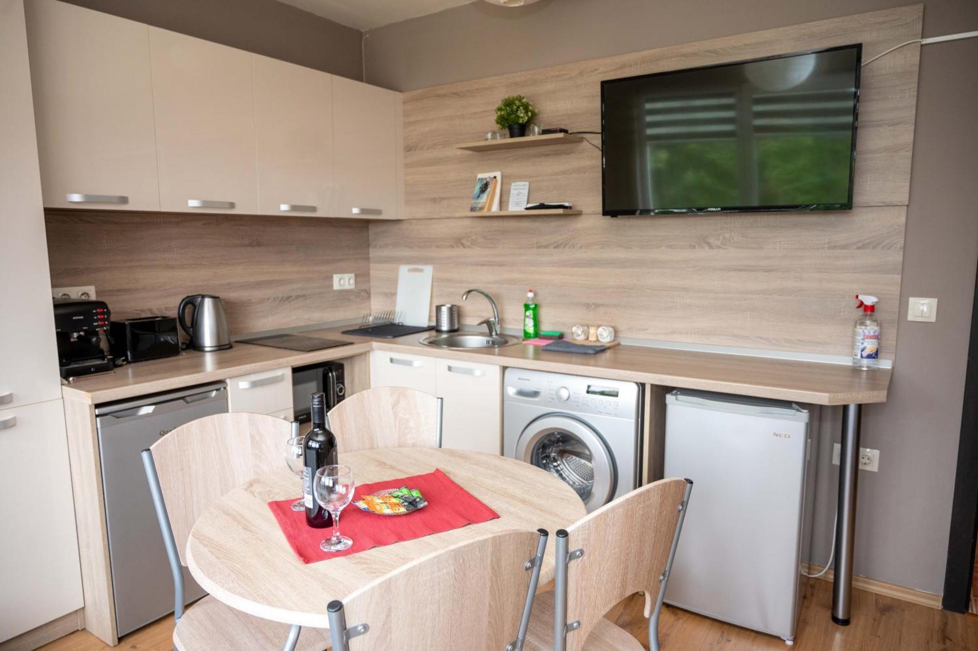 Apartment Seasons Iglika 2