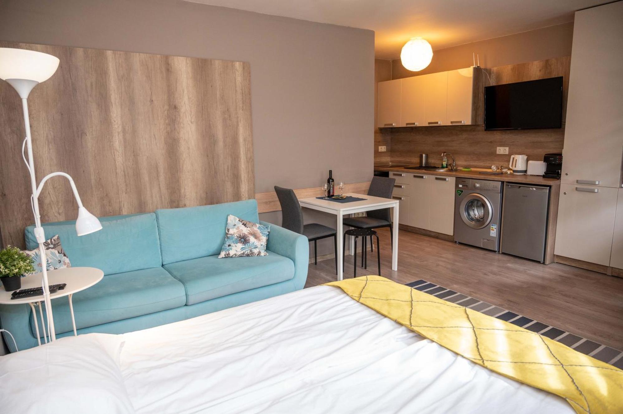 Apartment Seasons Iglika 2 *